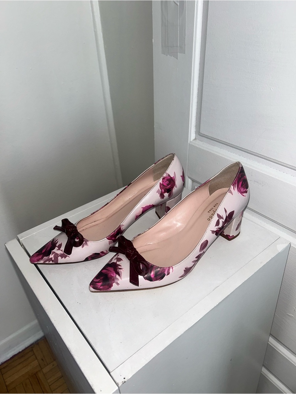 Kate Spade Floral Bow Block Heel Pumps Made in Italy Size 6.5 - Picture 4 of 10